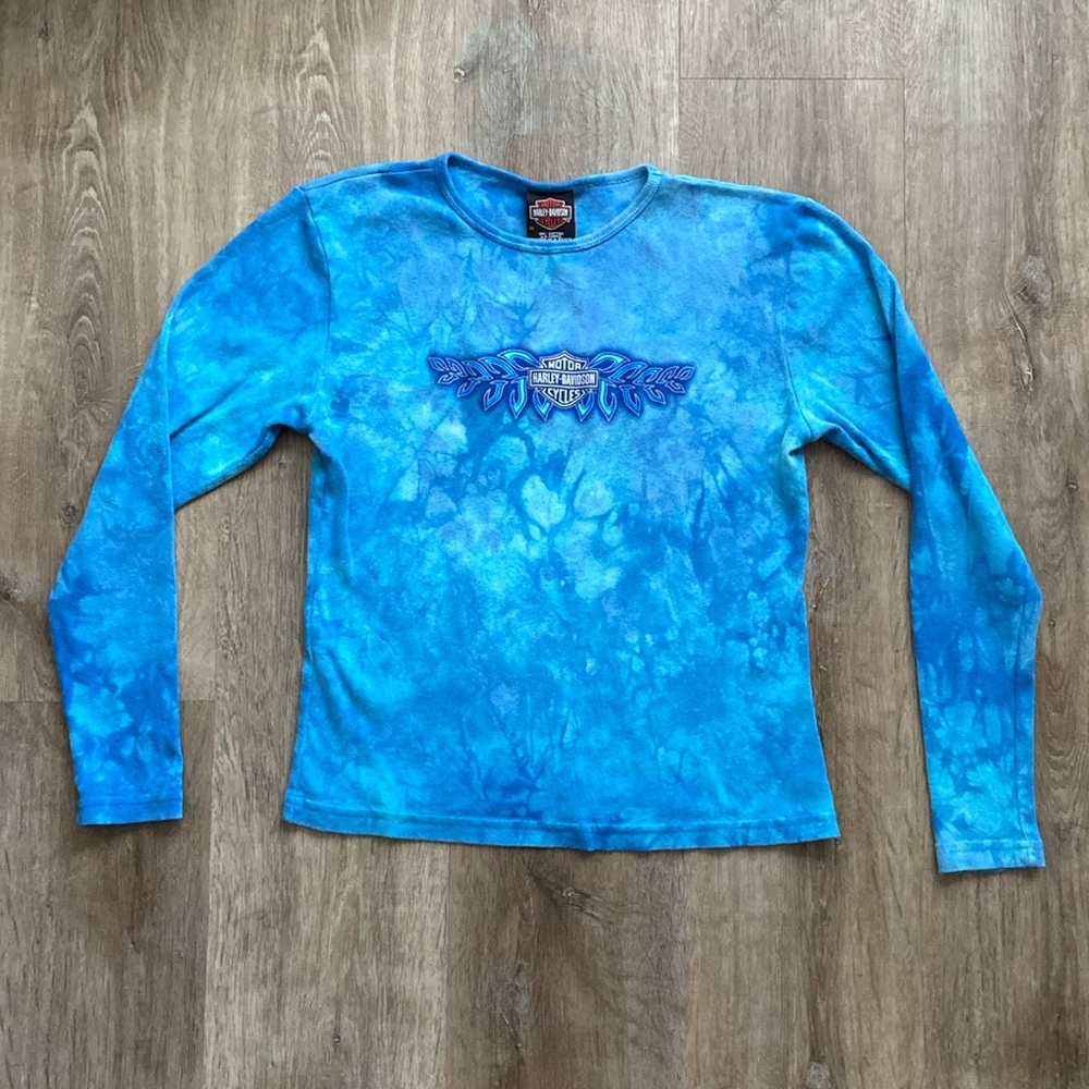 Long Sleeve Blue Tie Dye Harley Davidson Tee. Size Medium. 100% Cotton. GỤC